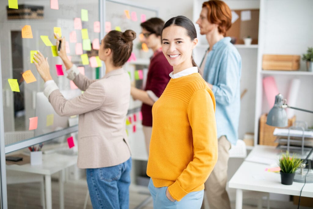 Willkommen im Herzen der Kompetenz von ANN2thrive – unseren KI-gestützten Webdesign Services.